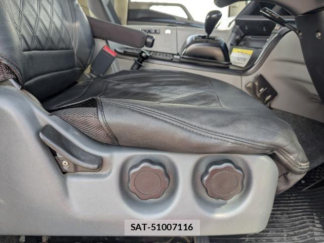Mitsubishi GREAT 2017-06 8232002-26