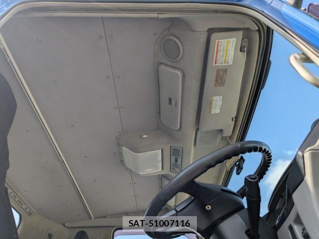 Mitsubishi GREAT 2017-06 8232002-27