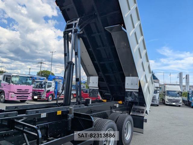 Mitsubishi GREAT 2026-03 8231984-18