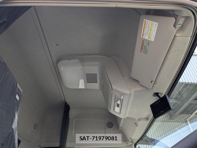 Mitsubishi GREAT 2026-03 8231983-23