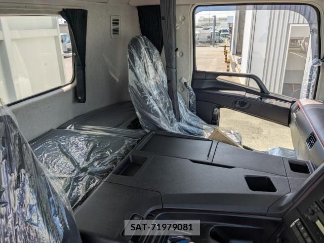 Mitsubishi GREAT 2026-03 8231983-24