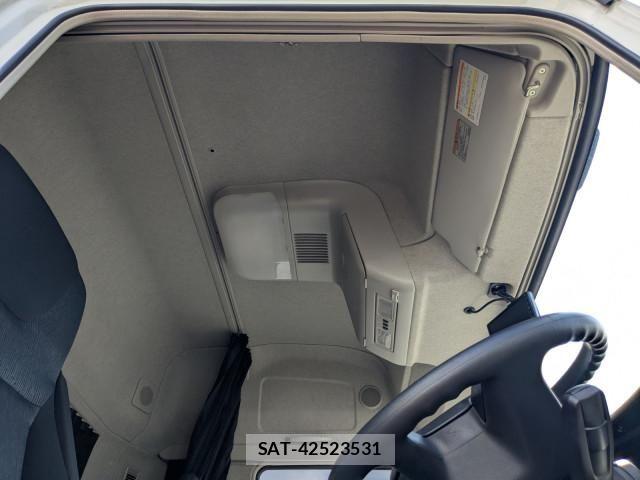 Mitsubishi GREAT 2022-12 8231989-25