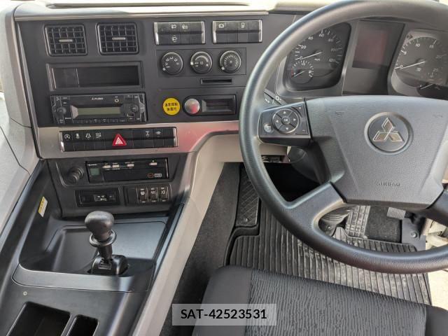 Mitsubishi GREAT 2022-12 8231989-27