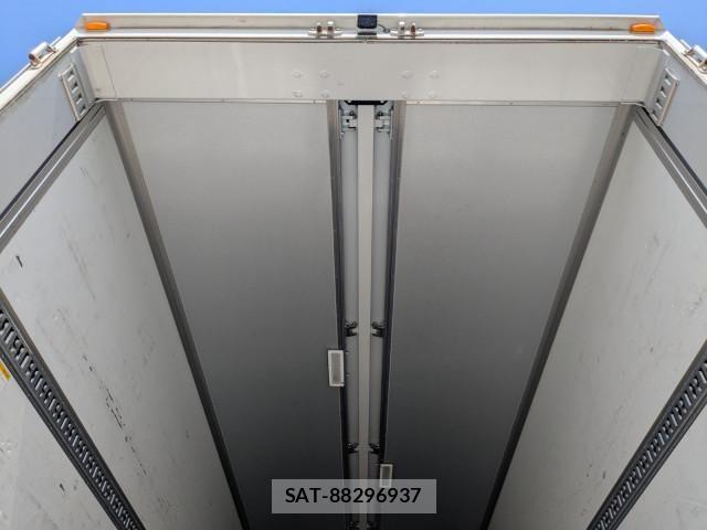Mitsubishi GREAT 2022-09 8231988-9