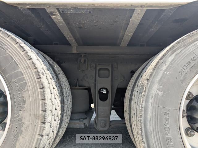 Mitsubishi GREAT 2022-09 8231988-13