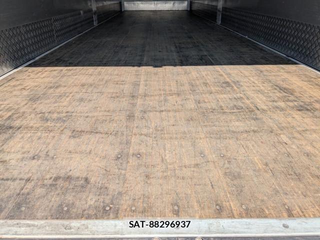 Mitsubishi GREAT 2022-09 8231988-17