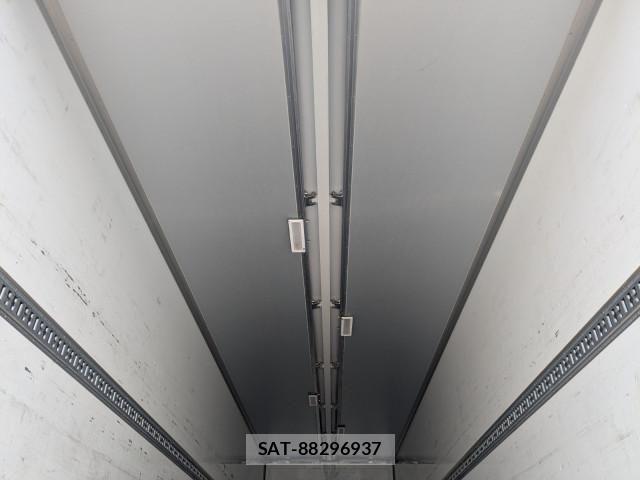 Mitsubishi GREAT 2022-09 8231988-18