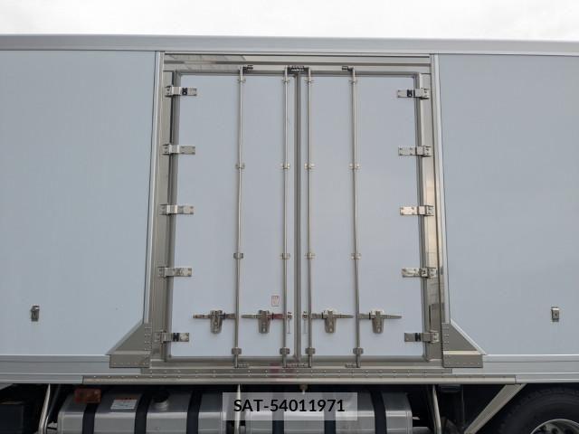 Mitsubishi GREAT 2025-04 8231981-20