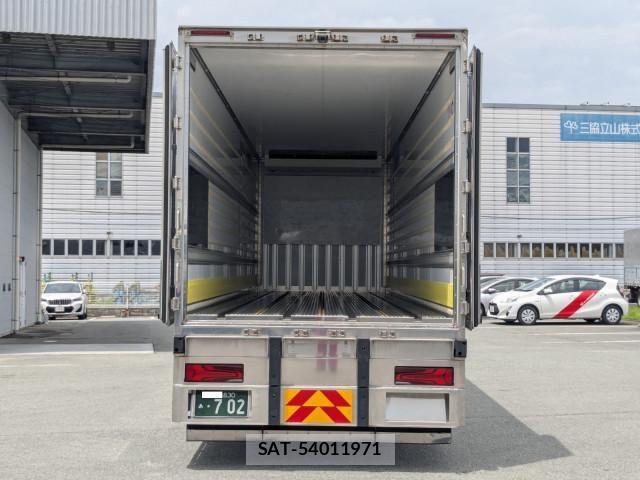 Mitsubishi GREAT 2025-04 8231981-7