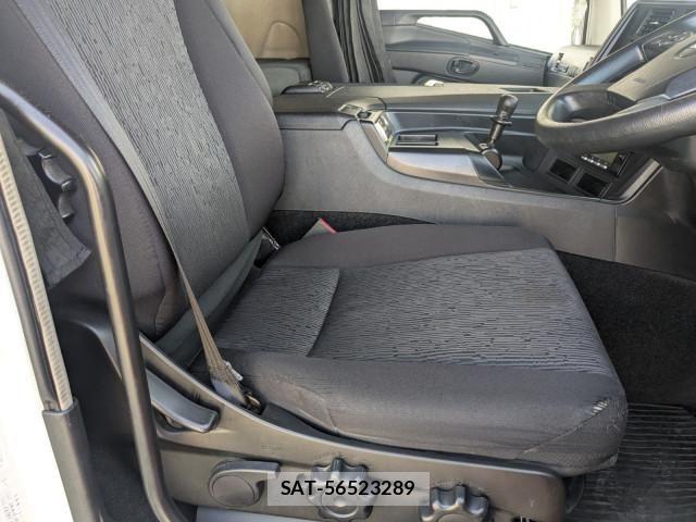 Mitsubishi GREAT 2022-03 8231986-12