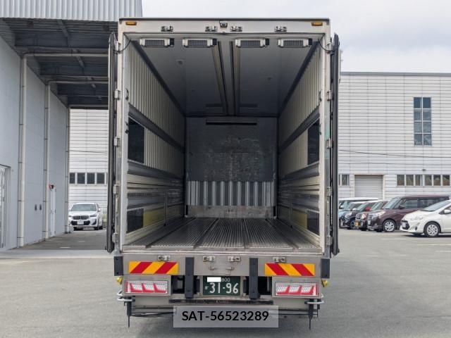 Mitsubishi GREAT 2022-03 8231986-7