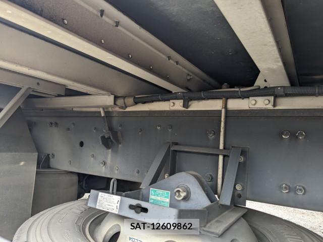 Mitsubishi GREAT 2016-05 8232004-27