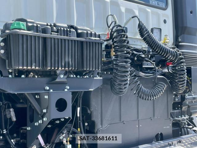 Mitsubishi GREAT 2026-01 8231987-12