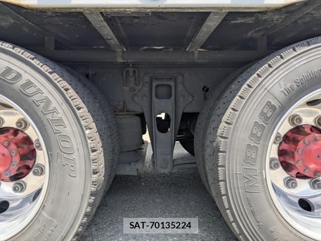Mitsubishi GREAT 2021-04 8231999-9