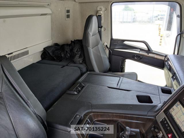 Mitsubishi GREAT 2021-04 8231999-22