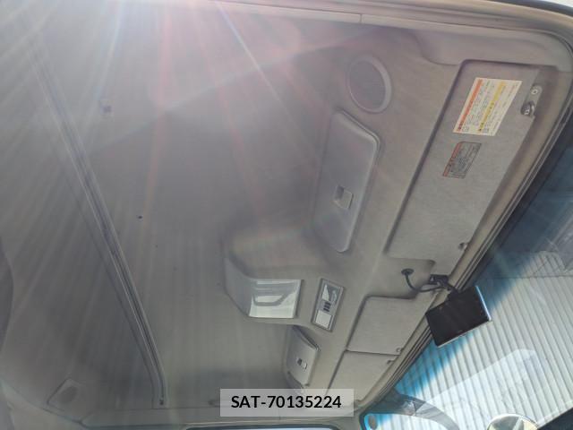 Mitsubishi GREAT 2021-04 8231999-26