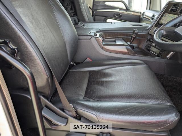 Mitsubishi GREAT 2021-04 8231999-27