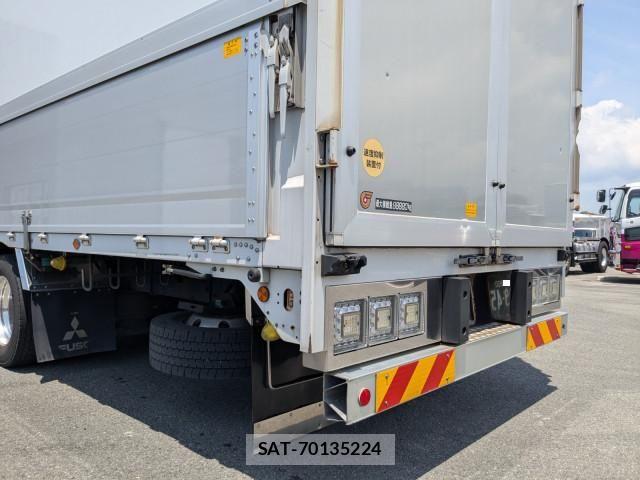 Mitsubishi GREAT 2021-04 8231999-4