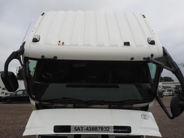 Mitsubishi GREAT 2004-03 8232003-9