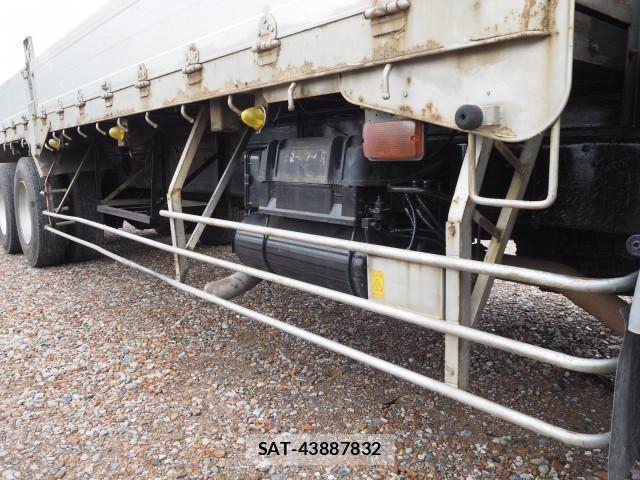Mitsubishi GREAT 2004-03 8232003-14