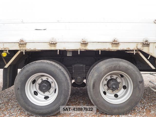 Mitsubishi GREAT 2004-03 8232003-17