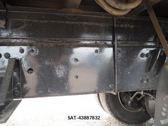 Mitsubishi GREAT 2004-03 8232003-22