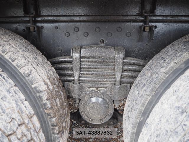 Mitsubishi GREAT 2004-03 8232003-26