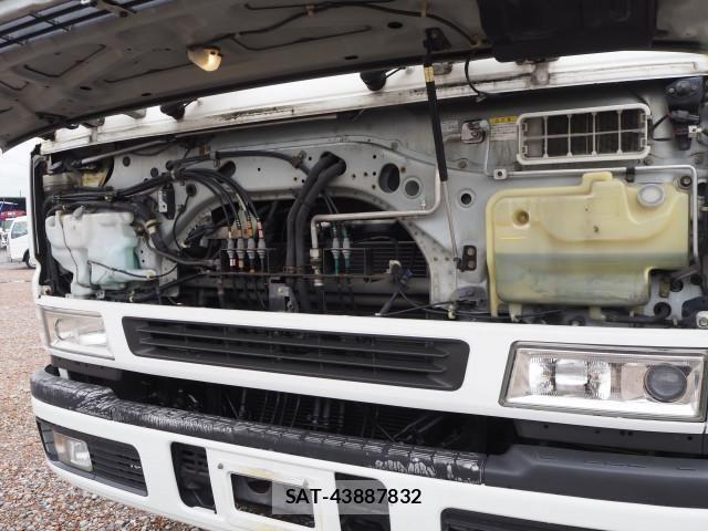 Mitsubishi GREAT 2004-03 8232003-8