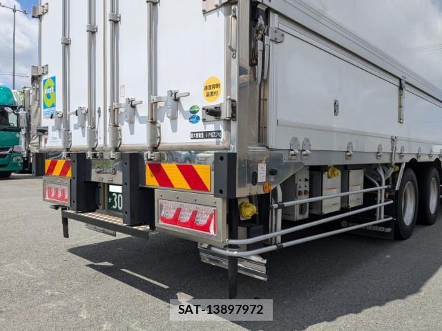 Mitsubishi GREAT 2022-07 8231985-5