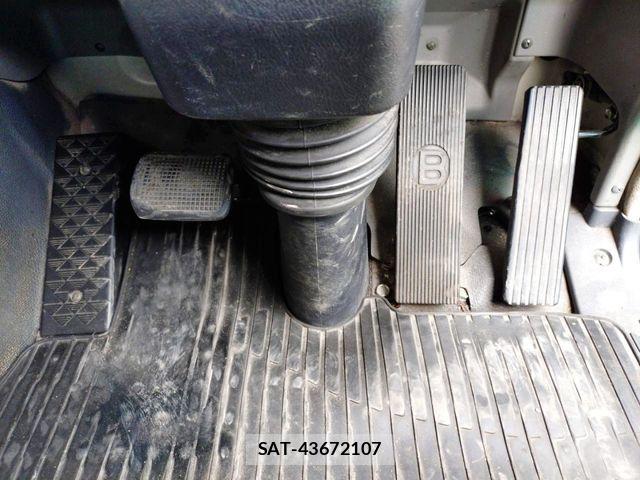 Mitsubishi GREAT 2016-02 8246855-10