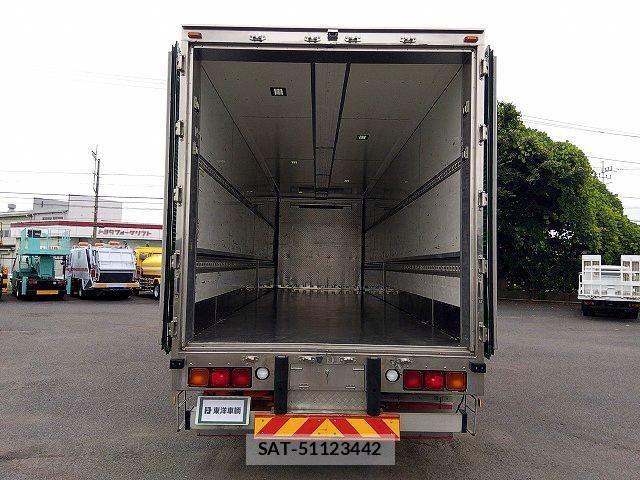 Mitsubishi GREAT 2016-05 8246856-9