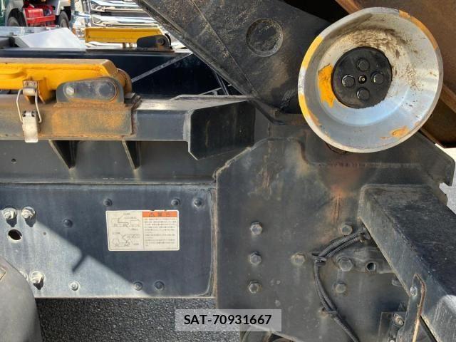Mitsubishi GREAT 2024-08 8246852-12