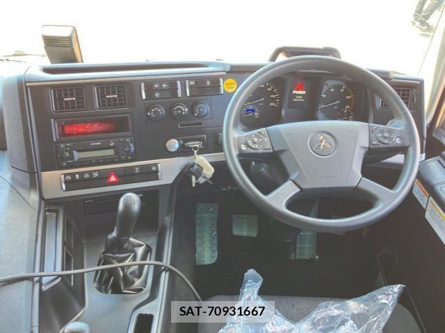 Mitsubishi GREAT 2024-08 8246852-19