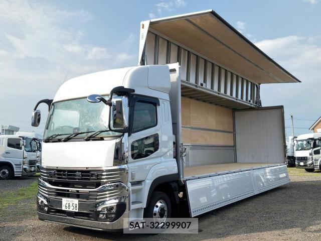 Mitsubishi GREAT 2026-04 8246851-0