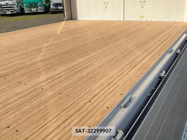 Mitsubishi GREAT 2026-04 8246851-11