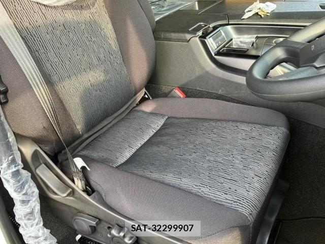 Mitsubishi GREAT 2026-04 8246851-17