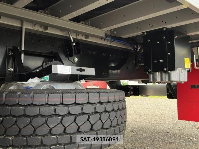 Mitsubishi GREAT 2026-04 8246850-12