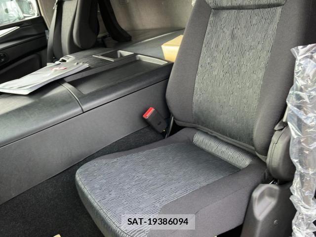 Mitsubishi GREAT 2026-04 8246850-18