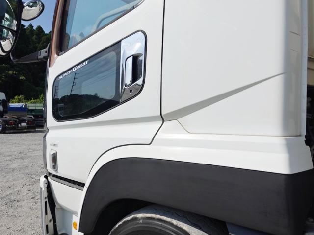 Mitsubishi GREAT 2012-05 8311156-14