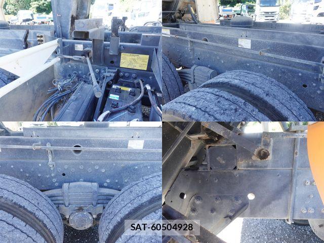 Mitsubishi GREAT 2015-08 8317426-9