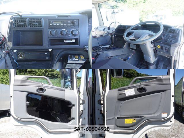 Mitsubishi GREAT 2015-08 8317426-14