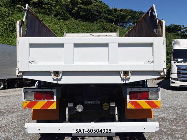 Mitsubishi GREAT 2015-08 8317426-4