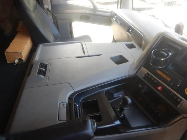 Mitsubishi GREAT 2019-04 8311153-15