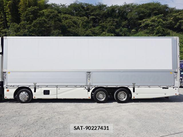 Mitsubishi GREAT 2017-12 8317425-9