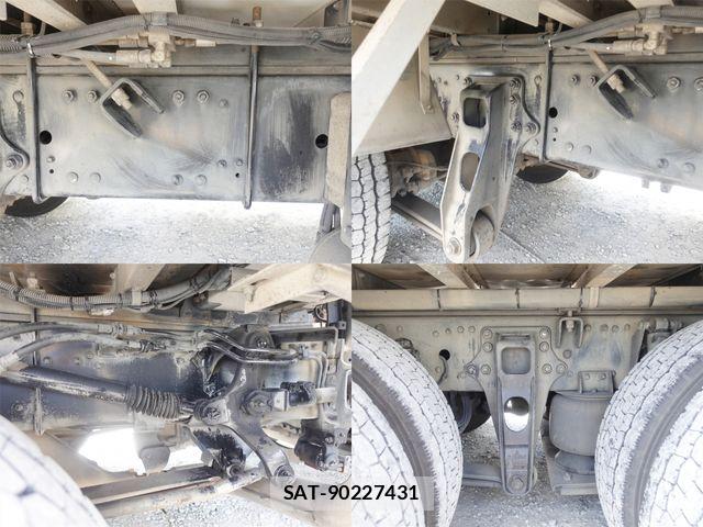 Mitsubishi GREAT 2017-12 8317425-18