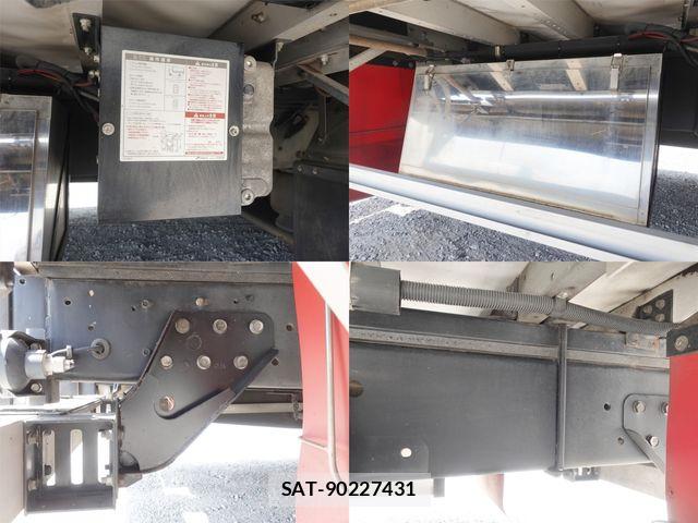 Mitsubishi GREAT 2017-12 8317425-19