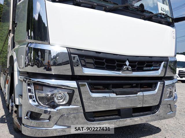 Mitsubishi GREAT 2017-12 8317425-3