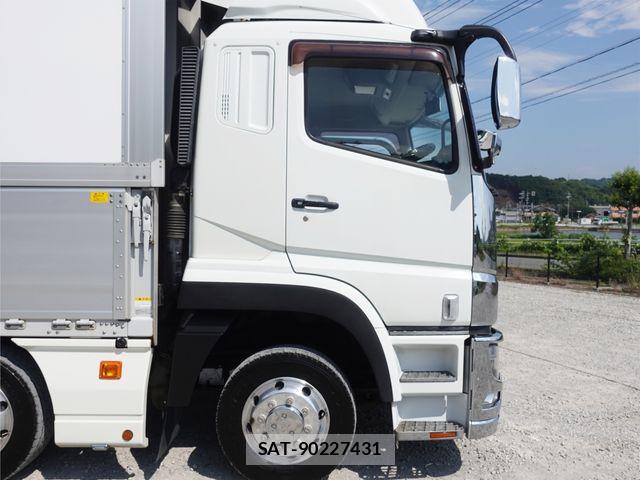 Mitsubishi GREAT 2017-12 8317425-5