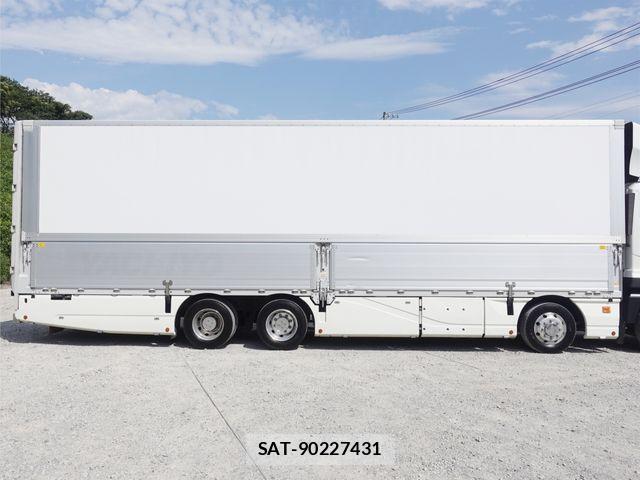 Mitsubishi GREAT 2017-12 8317425-6