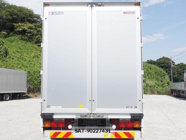 Mitsubishi GREAT 2017-12 8317425-8
